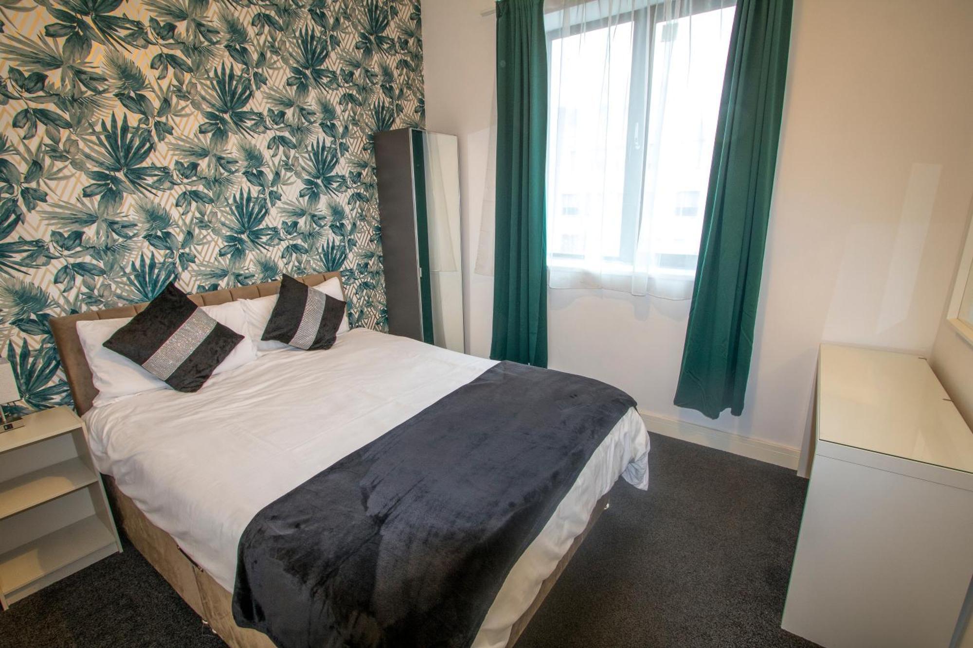 Ideal For Groups - 2 Bedroom Apartment - Free Parking, Transit Links, Close To Stadiums Manchester Luaran gambar